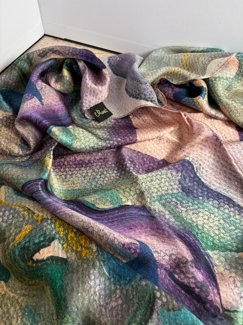 Multicolored fabric with a pattern 