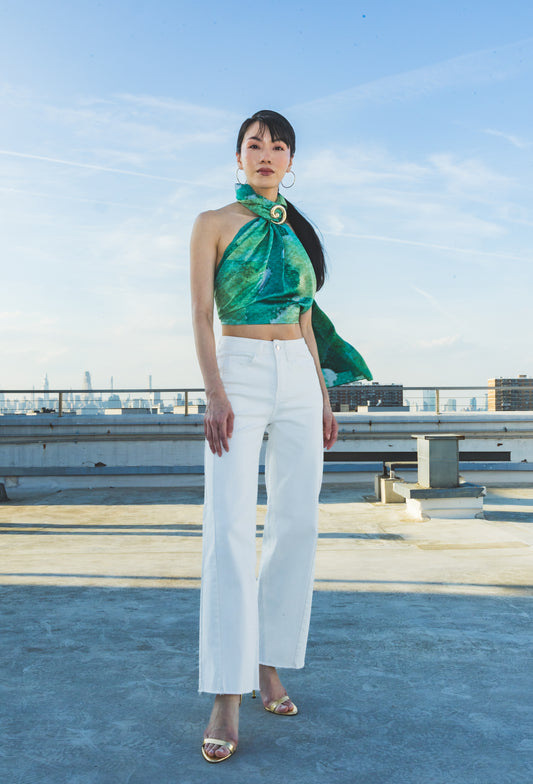 Woman_wearing_a_green_top